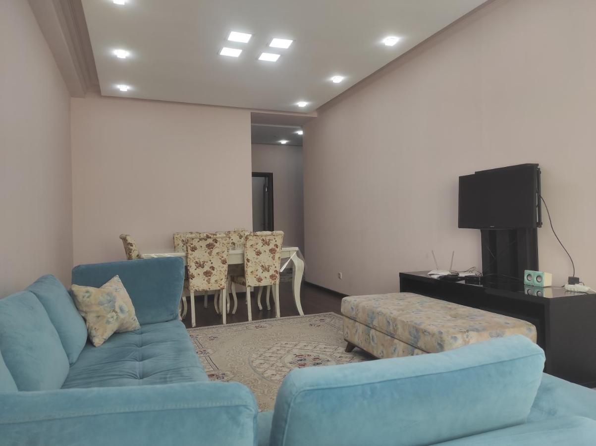Элитная Квартира В Центре Бишкека Bishkek Ngoại thất bức ảnh