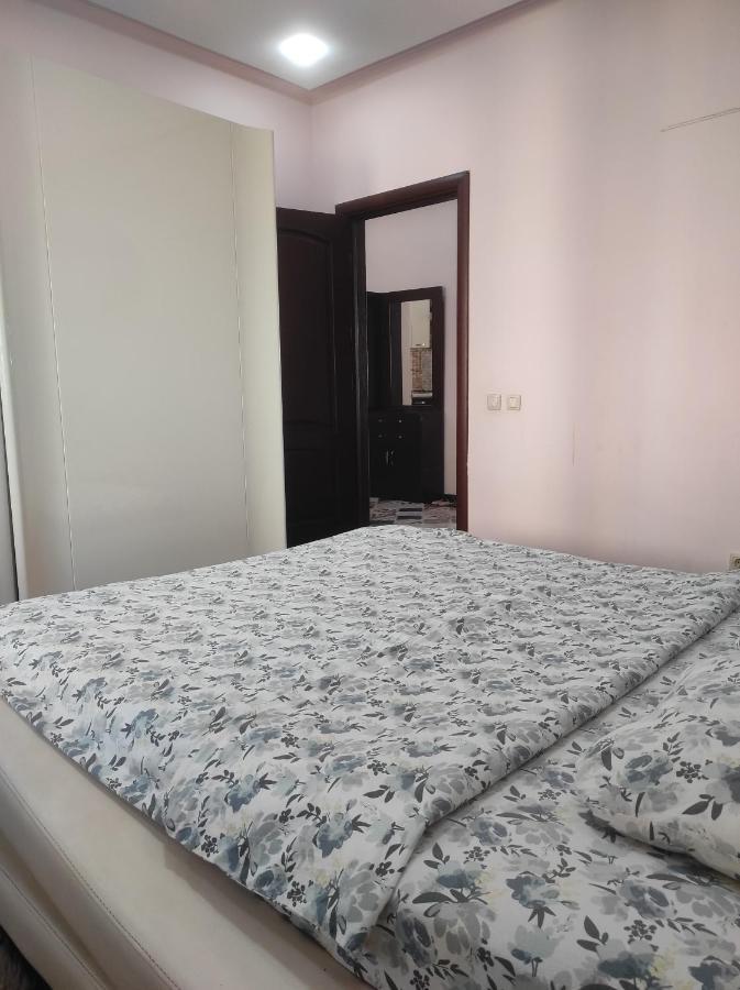 Элитная Квартира В Центре Бишкека Bishkek Ngoại thất bức ảnh